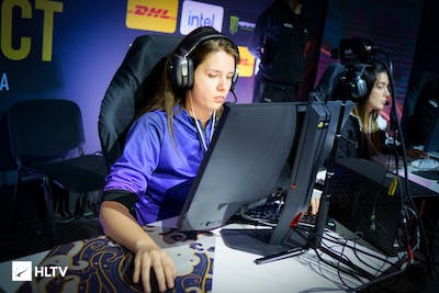 Ana Dumbravă este cea mai bună jucătoare de Counter Strike