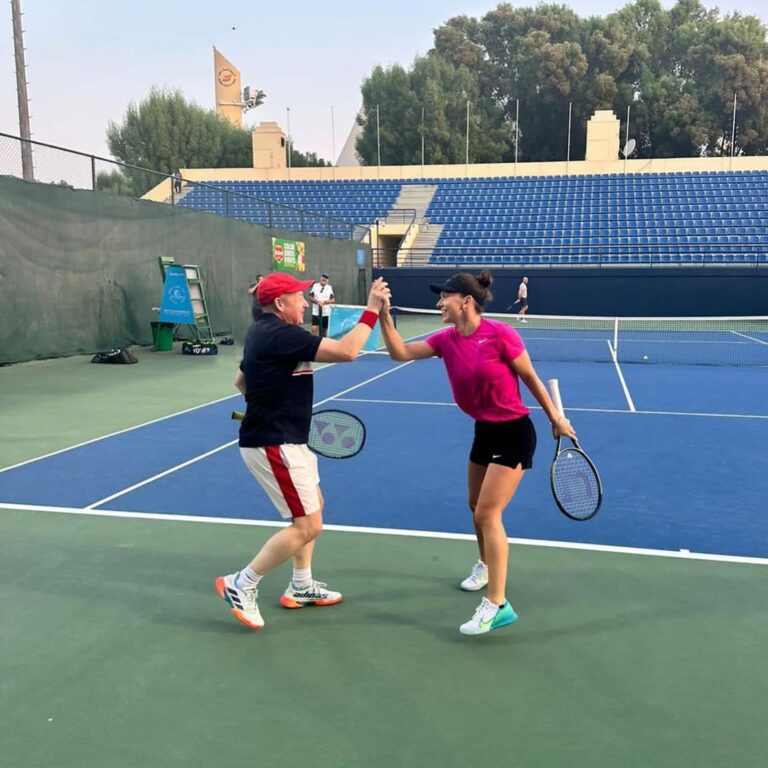 Simona Halep se antrenează la cea mai bună academie de tenis din Dubai