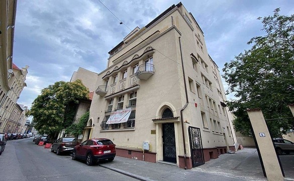 Profit.ro: Frații indieni Raj și Alok Gupta vor să vândă o clădire istorică din centrul Bucureștiului. Tocmai ce cumpăraseră sediul UiPath din România