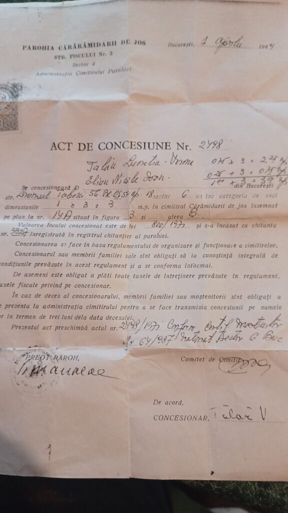 S-au dus la cimitir să aprindă lumânări și nu au mai găsit mormântul! Pe el erau trecute alte nume. Cavoul, vândut de preot pe ascuns