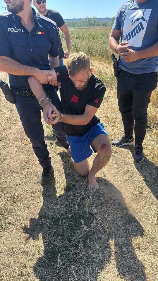 Tânărul moldovean care a furat o mașină din Bulgaria și a abandonat-o în România, reținut. Acuzații de furt și conducerea unui vehicul fără permis de conducere