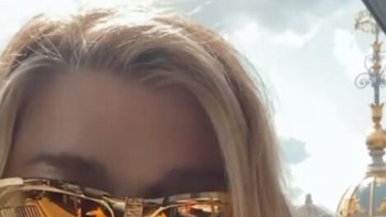 Loredana se relaxează la Paris înainte de startul unui nou sezon X Factor