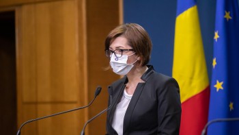 Accesul în restaurante și baruri ar putea fi permis doar în baza certificatului COVID