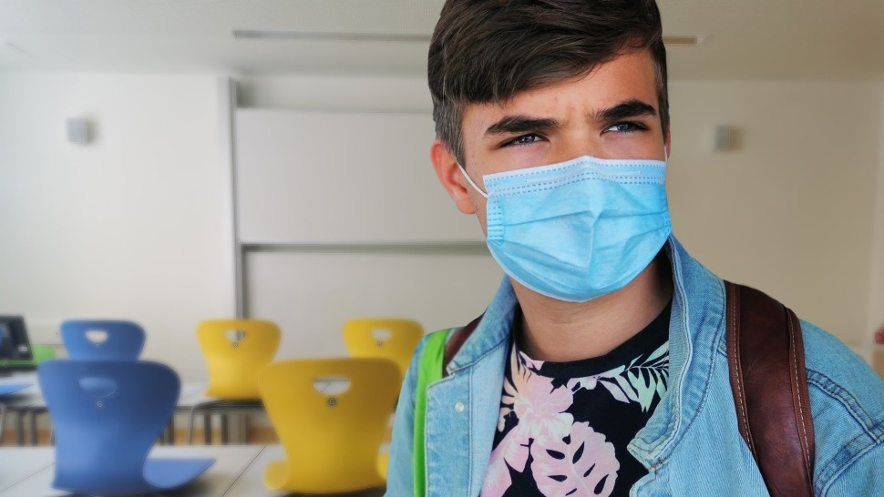 S-au schimbat regulile. Ce trebuie să știe elevii despre măștile care trebuie purtate la școală