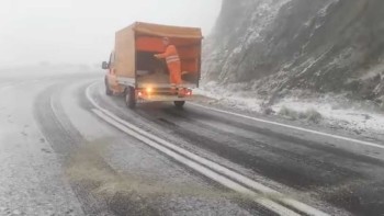 A nins la Bâlea Lac. Strat de zăpada pe Transfăgărășan