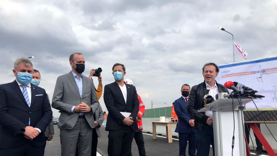 Florin Cîțu s-a dus să inaugureze Pasajul Mogoșoaia. Costul investiţiei este de 33 de milioane lei