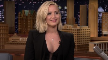 Actriţa Jennifer Lawrence aşteaptă primul copil