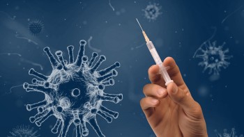 Românii care se vaccinează anti-Covid primesc vouchere de 100 de lei. Când și cum vor fi acordate