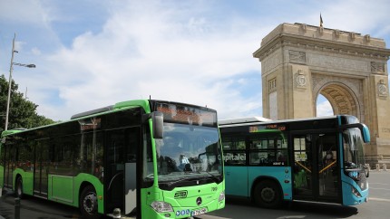Traseele a 46 de linii de transport în comun din București sunt modificate în acest weekend