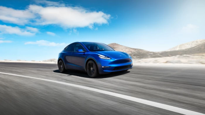 Tesla aduce în București noul Model Y