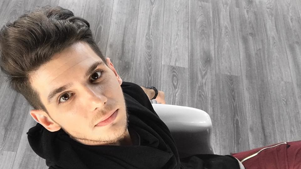 Cuza de la Noaptea Târziu Nu sunt un om care să spună fericirea pentru mine înseamnă o nevastă doi copii și o casă la malul lacului