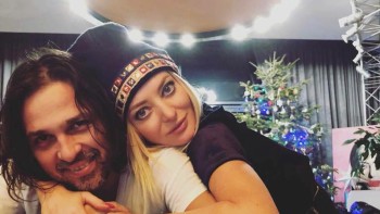 Delia și Răzvan Munteanu aniversează 9 ani de căsnicie cu o vacanță în Corsica și Sicilia