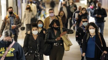 Incidența se apropie de 5 la mie în Capitală. Unde devine obligatorie masca