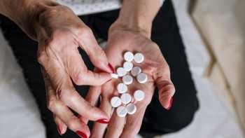 Pfizer a început studiul medicamentelor cu administrare orală pentru prevenirea COVID-19