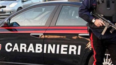 Româncă bătută și sugrumată cu furtunul de la duș în Italia