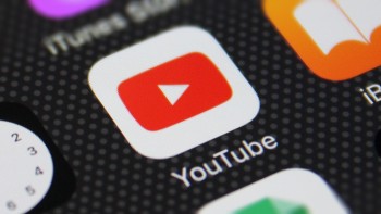 YouTube va bloca tot conţinutul anti-vaccinare