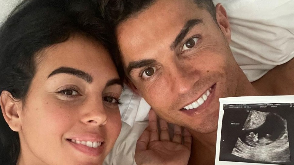 Cristiano Ronaldo și Georgina din nou părinți. Iubita fotbalistului așteaptă gemeni