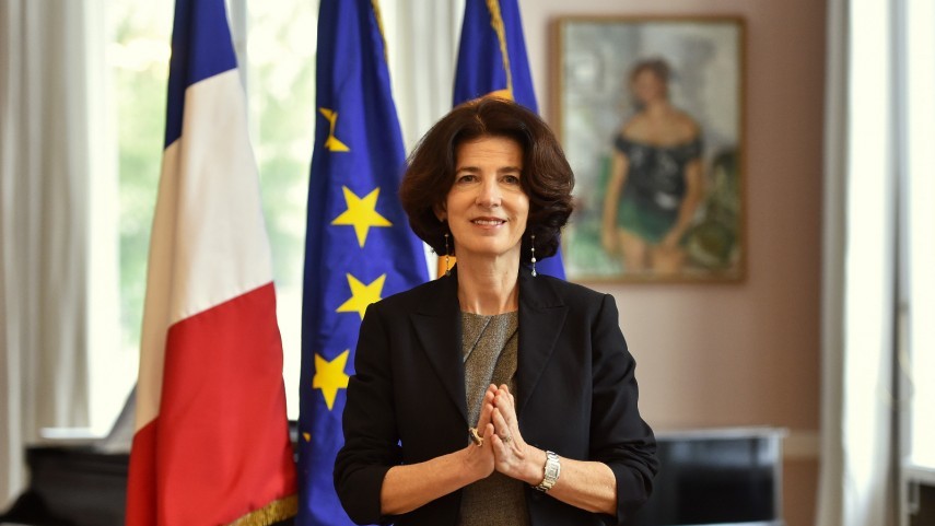 Franța a trimis două camioane cu echipamente medicale în România