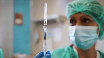 Toți italienii vor primi doze booster începând cu luna ianuarie