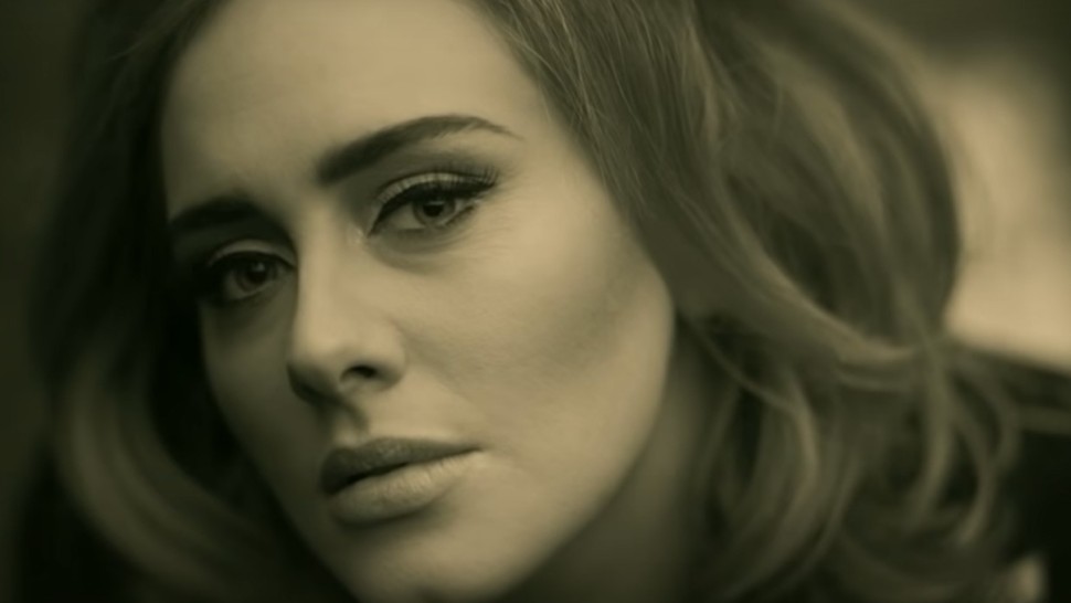 Melodia Easy On Me a lui Adele a stabilit în șapte zile un record Cea mai difuzată din istoria radioului american