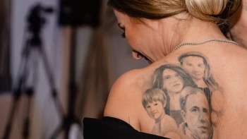 Ce va face Anamaria Prodan cu tatuajul cu chipul lui Reghecampf
