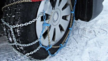 RAR îi avertizează pe șoferi Cine circulă iarna cu anvelope all seasons ia amendă