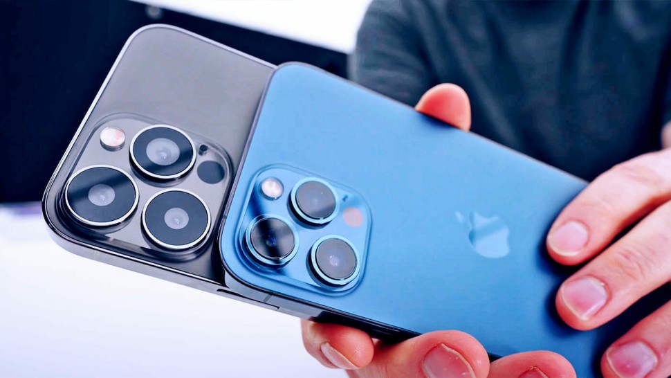 Criză la Apple Gigantul va reduce producția noilor modele iPhone 13