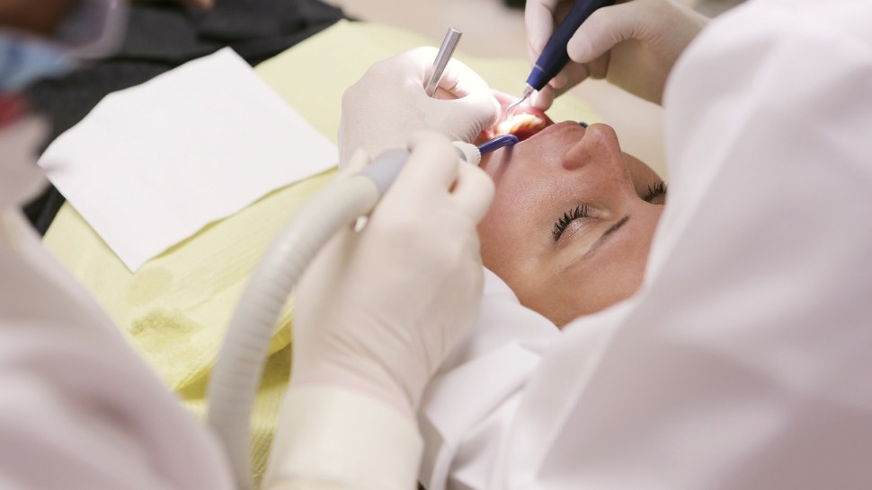 Cum funcționează gazul care învinge teama de dentist