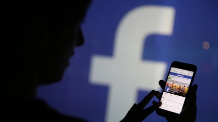 Facebook va plăti pentru ştiri în Franţa