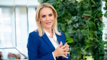 Gabriela Firea anunță că are Covid-19 În fața bolii toți suntem egali