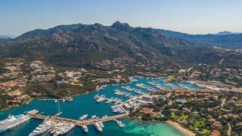 EXCLUSIV Detalii despre tragedia aviatică de la Milano Familia lui Dan Petrescu a plecat spre Sardinia la insistențele fiului Dănuț Petrescu Jr.