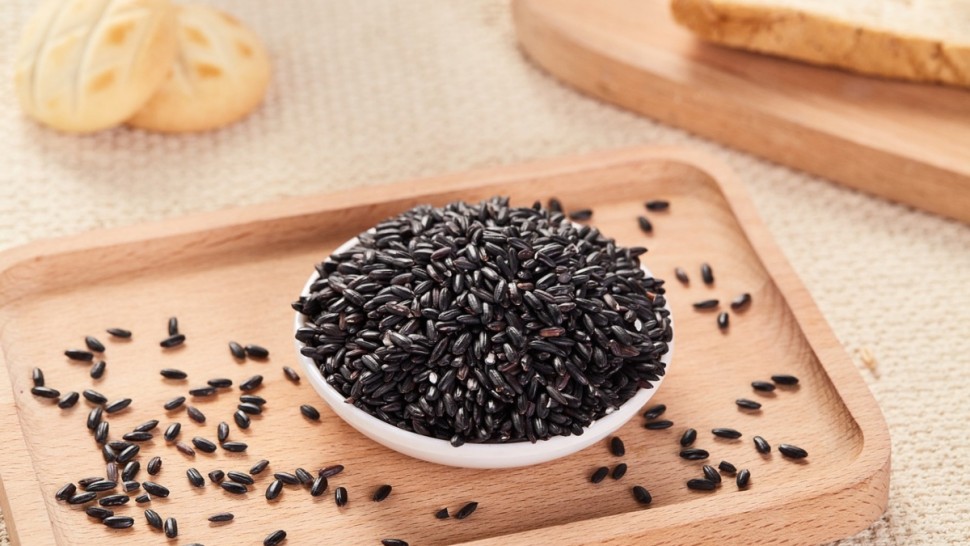Orezul negru alimentul care protejează arterele și reduce riscul de cancer