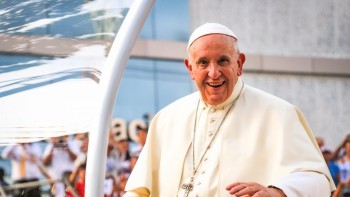 Papa Francisc a primit a treia doză de vaccin