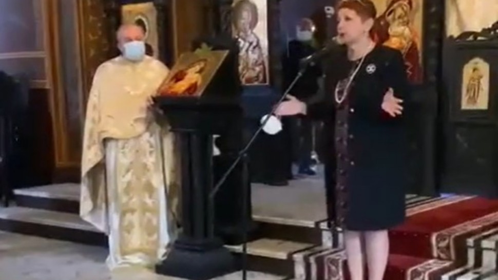 Campanie pro-vaccinare la o biserică din București Preotul a chemat la slujbă medicul care l-a tratat de COVID