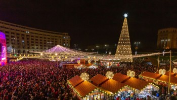 Bilete pentru Târgul de Crăciun din Bucureşti. Accesul se face pe bază de bilet și doar cu certificat verde