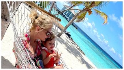 Alessandra Stoicescu vacanță de vis cu familia în Maldive | FOTO