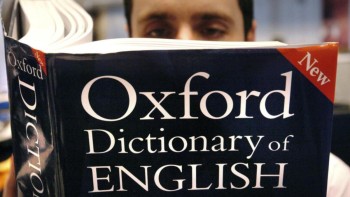 Vax declarat cuvântul anului 2021 de către Oxford English Dictionary