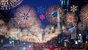 Când se aprind luminițele de Crăciun în București