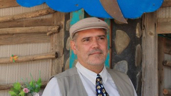 Cum arată soția lui Gheorghe Ifrim actorul care interpretează rolul primarului din Las Fierbinți