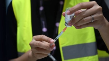 În Singapore pacienții cu COVID-19 nevaccinați vor trebui să își plătească singuri spitalizarea