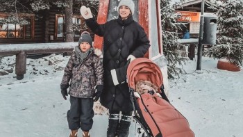 Dana Rogoz fotografii de vis din Laponia. Actrița în vacanță cu familia în țara lui Moș Crăciun