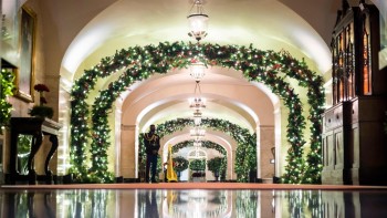 Casa Albă e pregătită de Crăciun. Tradițiile vechi de aproape un secol în imagini | FOTOVIDEO