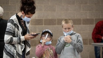 Ministrul Sănătății despre testarea elevilor Cine să o facă Nu avem 3.000 de medici și 3.000 de asistenți pentru școli