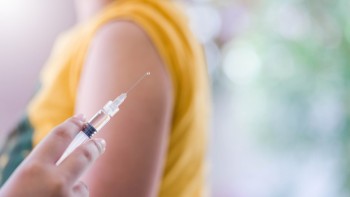 Vaccinul antigripal și testele pentru glicemie se vor putea face în farmacii