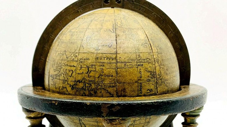 Cel mai vechi glob pământesc a fost vândut la licitație