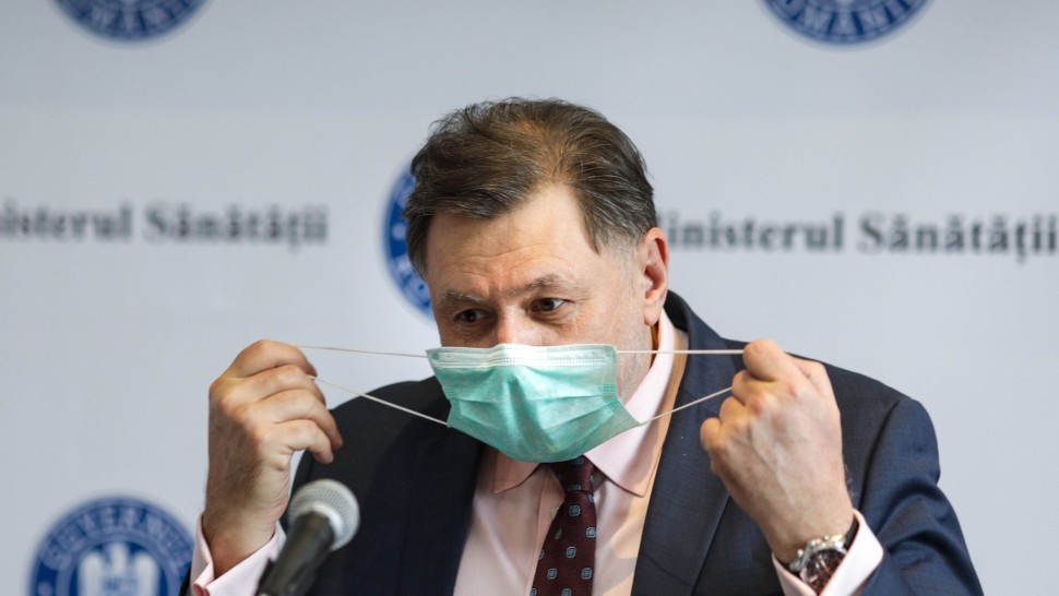 Angajații români nevaccinați primesc 15 vouchere gratuite pentru testarea împotriva COVID. Alexandru Rafila a explicat proiectul