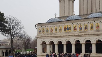 Certificat verde în biserică Ce spune Patriarhia Română