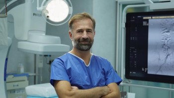 Dr. Rareș Nechifor locul 1 în Europa cu 8000 de embolizări de fibrom uterin realizate cu succes