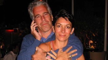 Ghislaine fosta iubită a lui Jeffrey Epstein vinovată că l-a ajutat pe acesta să abuzeze sexual adolescente