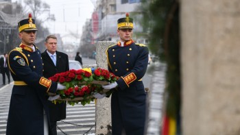 Klaus Iohannis a depus o coroană în memoria victimelor Revoluției